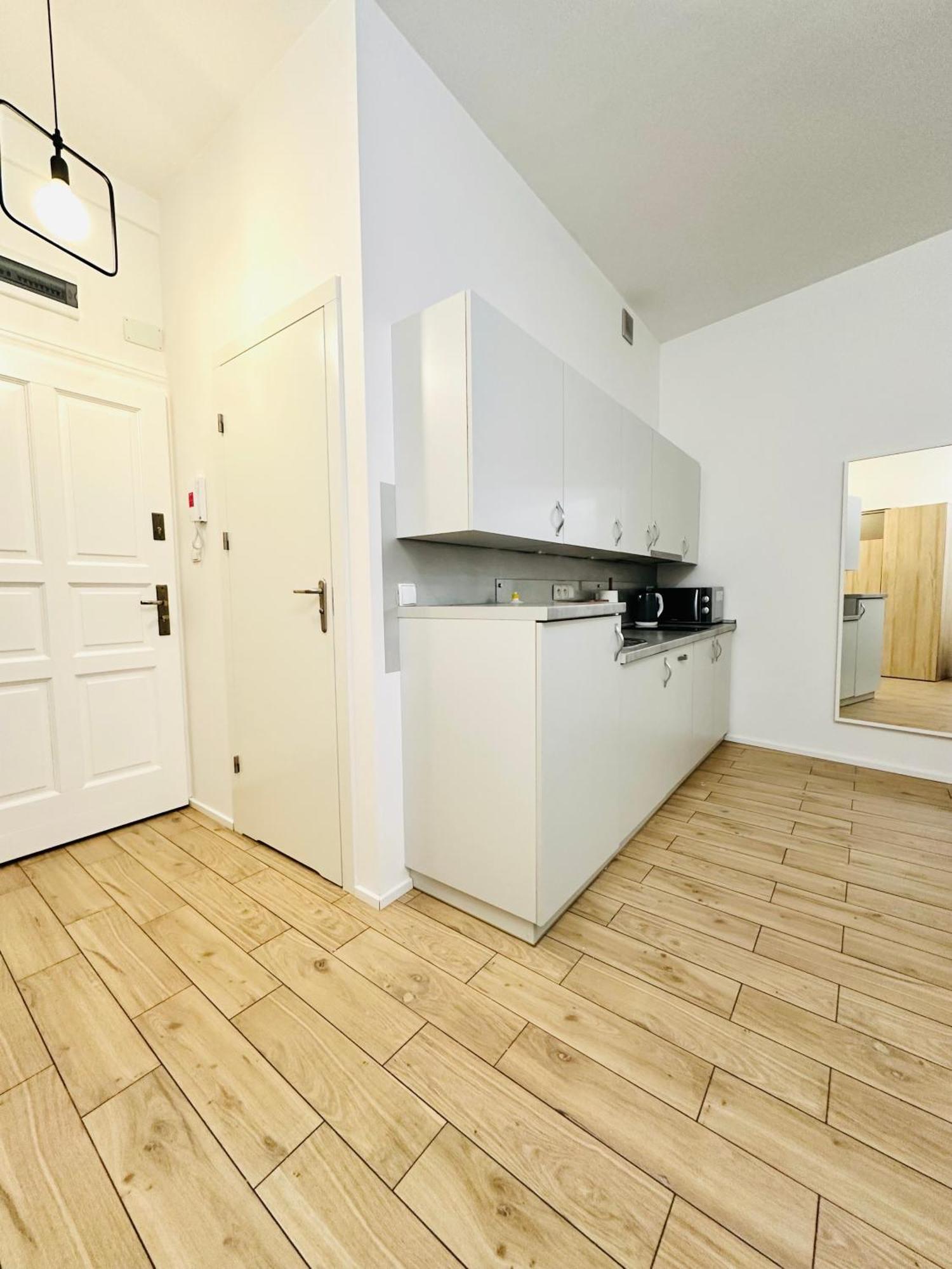 Apartament Matejki Poznan Bagian luar foto